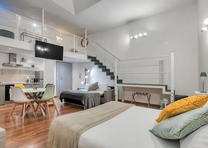 Atrhome - Canova Essential Appartement