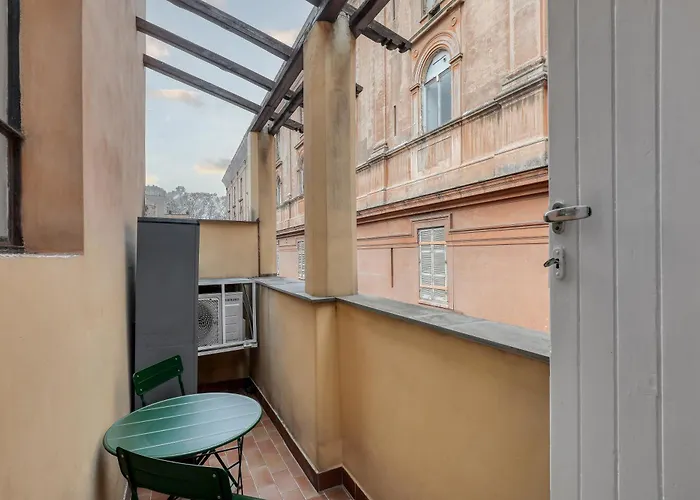 Atrhome - Canova Essential Appartement *